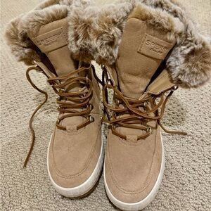 Sperry Winter Boots Size 8